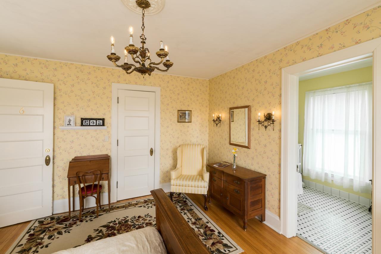Ringling House Bed & Breakfast Baraboo Exterior photo