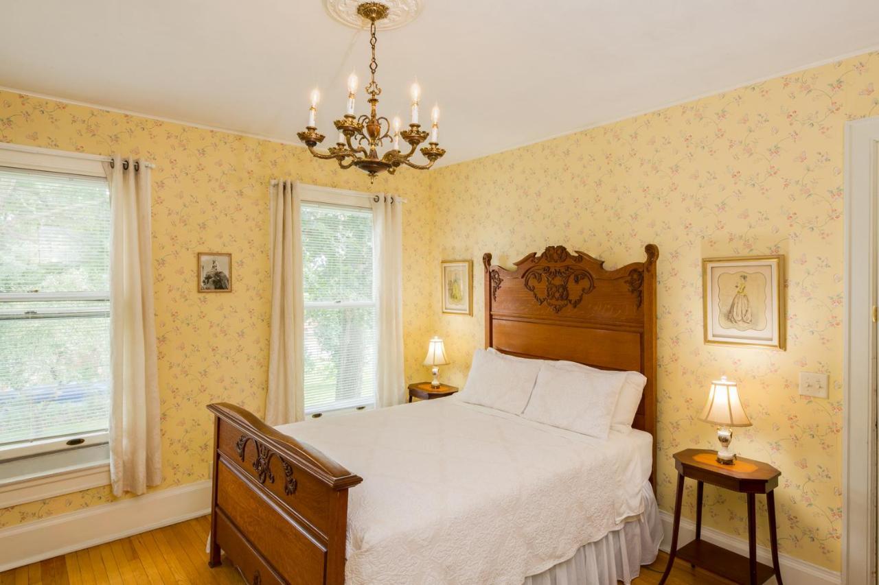 Ringling House Bed & Breakfast Baraboo Exterior photo