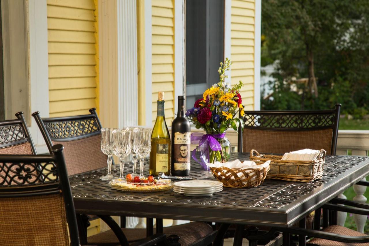 Ringling House Bed & Breakfast Baraboo Exterior photo